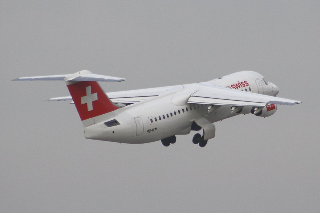 Swiss 
Avro Regional Jet RJ100
HB-IXN
STR Stuttgart [Echterdingen], Germany
26.02.11