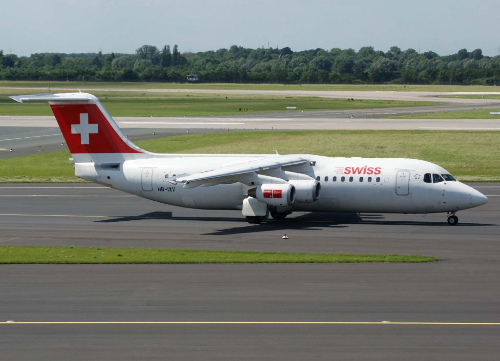 Swiss European Airlines, HB-IXV, BAe 146-300/Avro RJ-100  Saxer First-2151m , 2010.06.11, DUS-EDDL, Dsseldorf, Germany 


