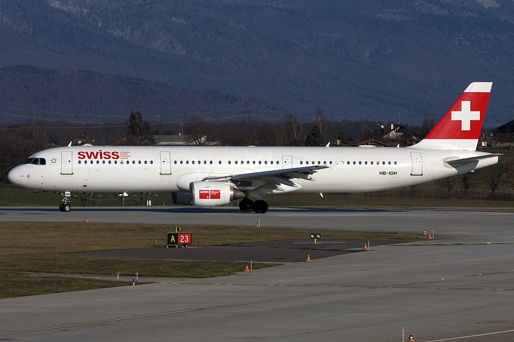 Swiss, HB-IOH, Airbus, A321-111, 02.01.2010, GVA, Geneve, Switzerland 

