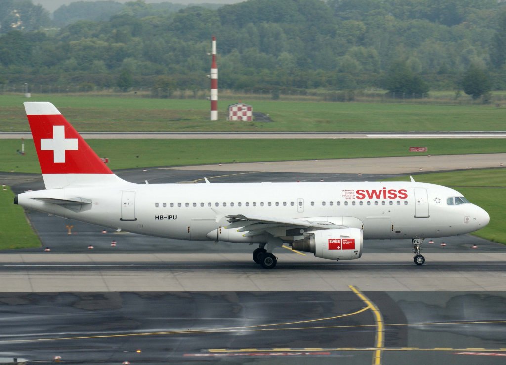 Swiss International Airlines, HB-IPU   Schrattenflue - 2092 m, Airbus A 319-100, 28.07.2011, DUS-EDDL, Dsseldorf, Germany