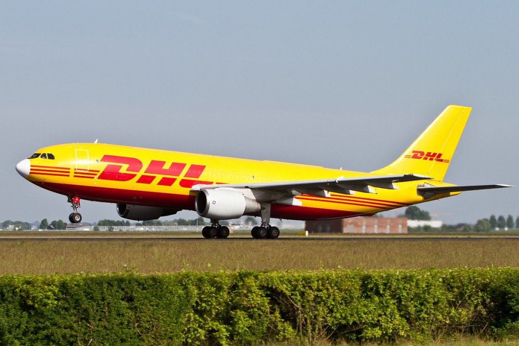 Takeoff A300/DHL/Schiphol/Amsterdam/AMS/4.06.2010.  