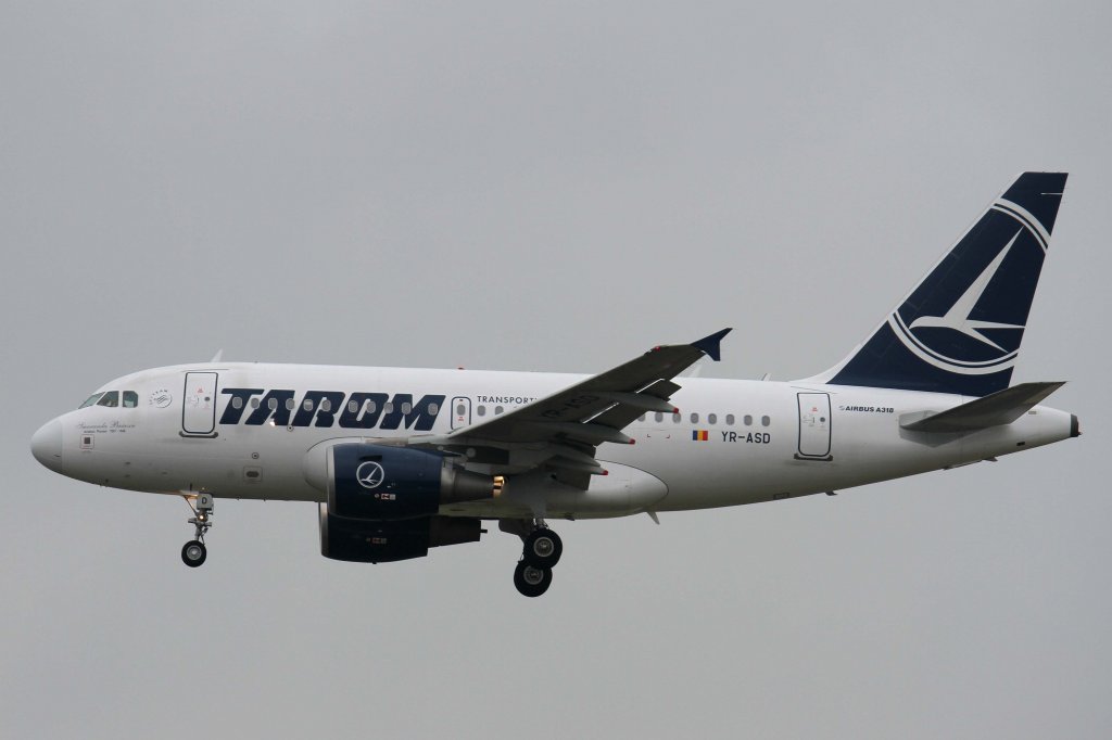 Tarom, YR-ASD  Smaranda Braescu , Airbus, A 318-100, 24.08.2012, FRA-EDDF, Frankfurt, Germany