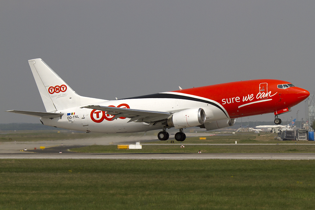 TNT, OO-TNL, Boeing, B737-34SF, 24.04.2011, FRA, Frankfurt, Germany 




