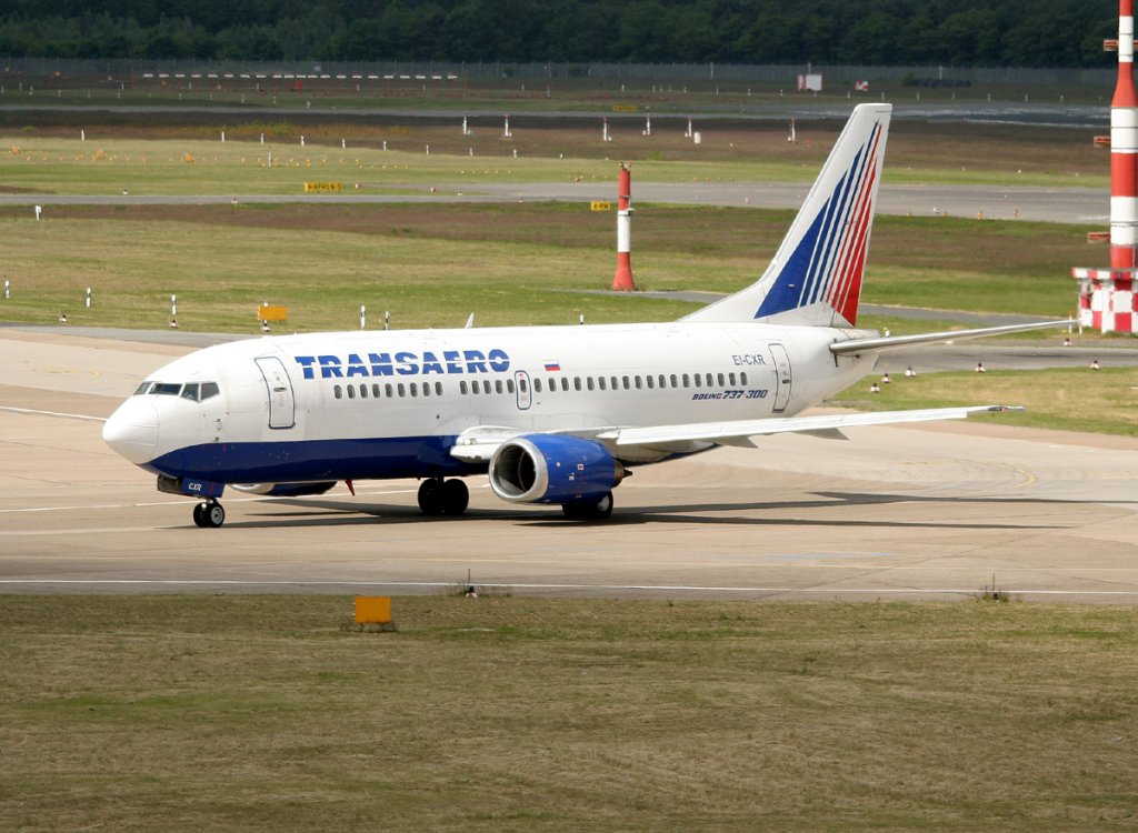 Transaero B 737-329 EI-CXR bei der Ankunft in Berlin-Tegel am 17.05.2012