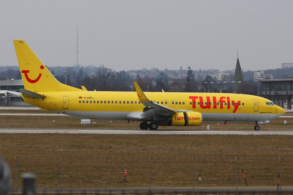 TUIfly 
Boeing 737-8K5 
D-AHFL 
STR Stuttgart [Echterdingen], Germany
06.03.11