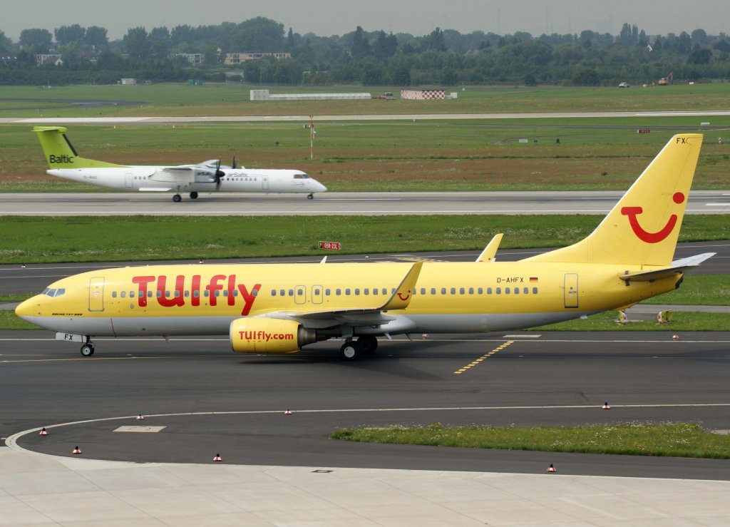 TUIfly, D-AHFX, Boeing 737-800 wl, 28.07.2011, DUS-EDDL, Dsseldorf, Gemany 

