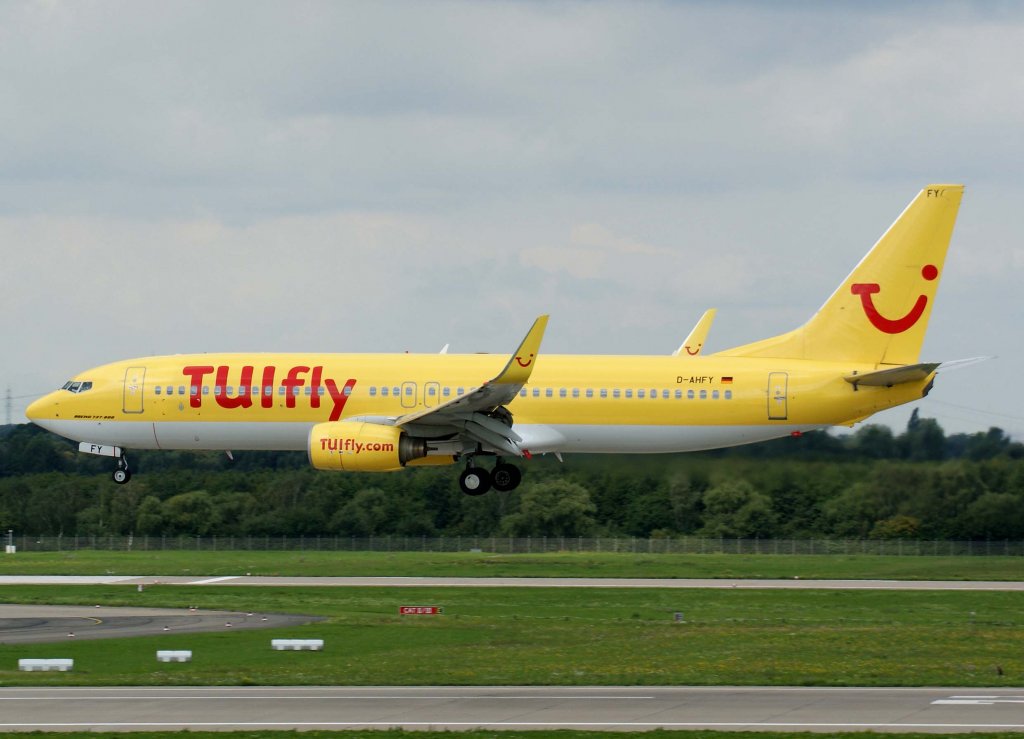 TUIfly, D-AHFY, Boeing 737-800 WL, 2010.08.28, DUS-EDDL, Dsseldorf, Germany 

