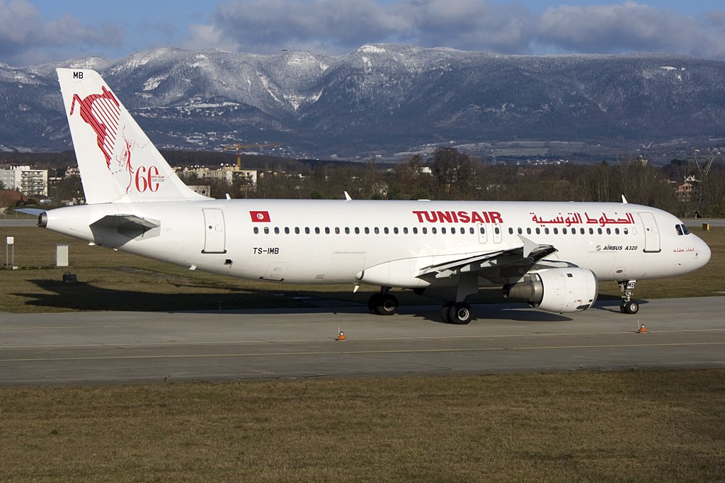 Tunisair, TS-IMB, Airbus, A320-211, 02.01.2010, GVA, Geneve, Switzerland 



