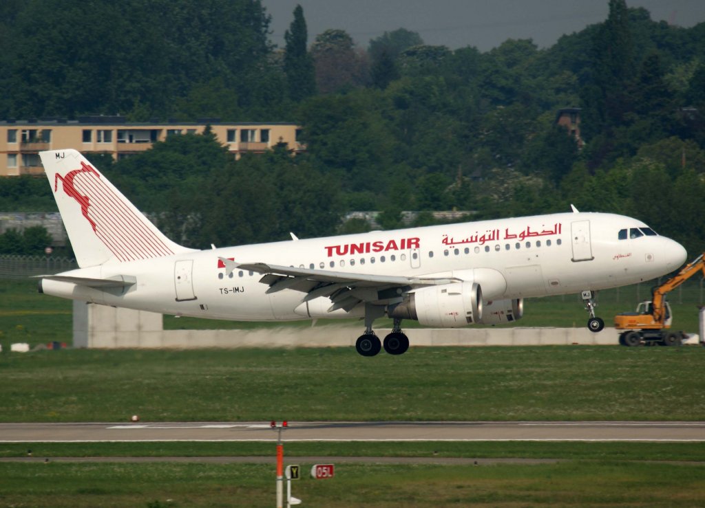 Tunisair, TS-IMJ, Airbus A 319-100  El Kantaoui , 29.04.2011, DUS-EDDL, Dsseldorf, Germany

