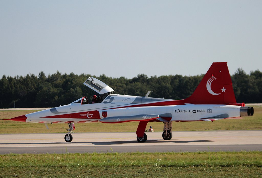 Turkey Air Force, Turkish Stars, Canadair(Northrop) NF-5A Freedom Fighter 71-3046, ILA 2012, 16.09.2012