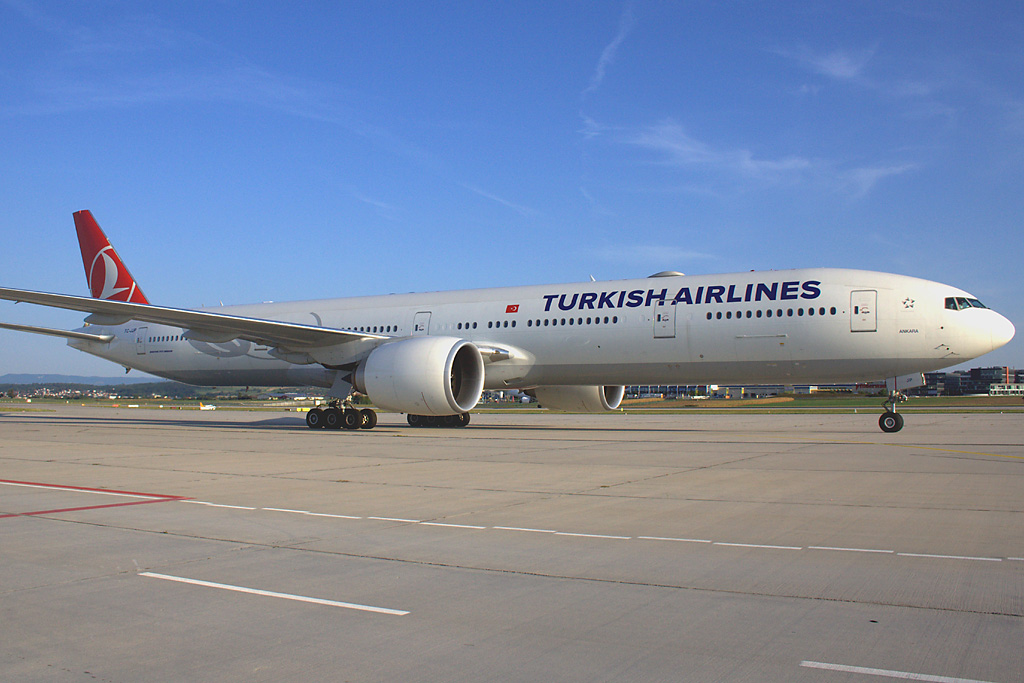 Turkish Airlines 
Boeing 777-3F2(ER) 
TC-JJP
STR Stuttgart [Echterdingen], Germany
September 2012
