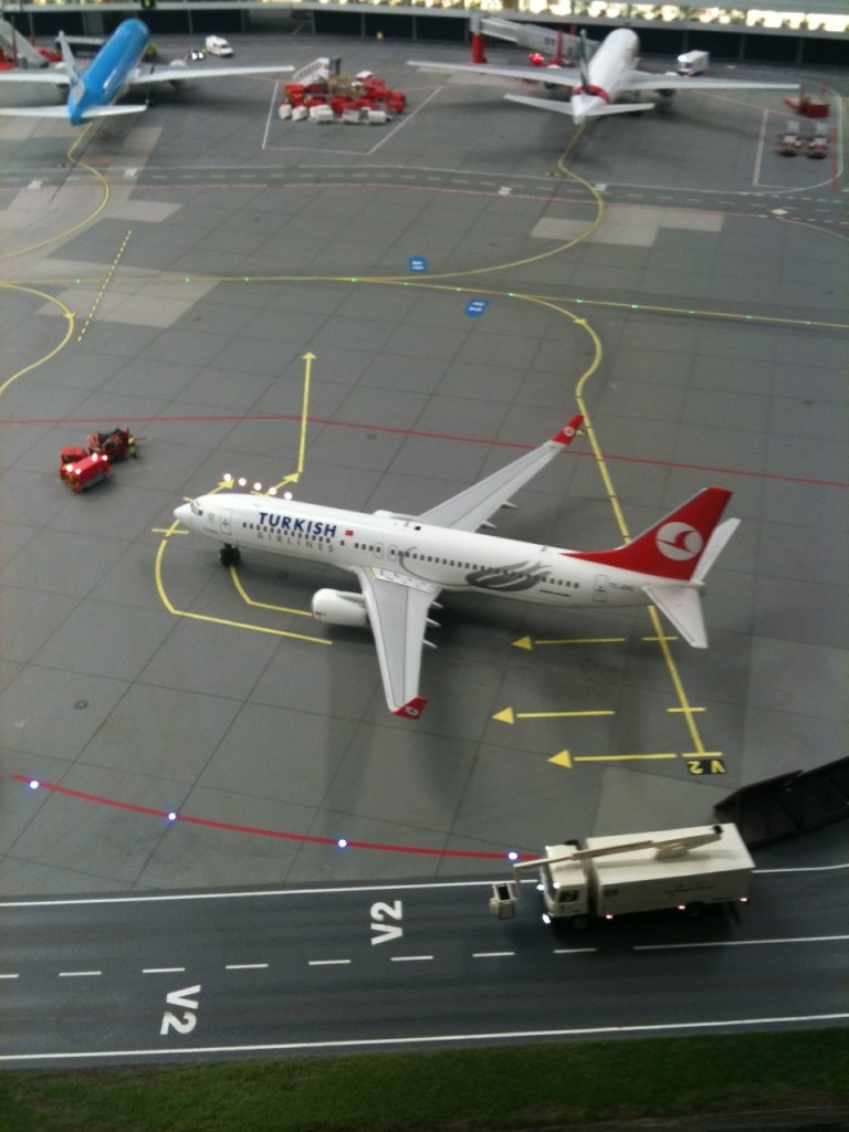 Turkish Airlines im Modell im Miniaturwunderland Hamburg.(12.6.2011)