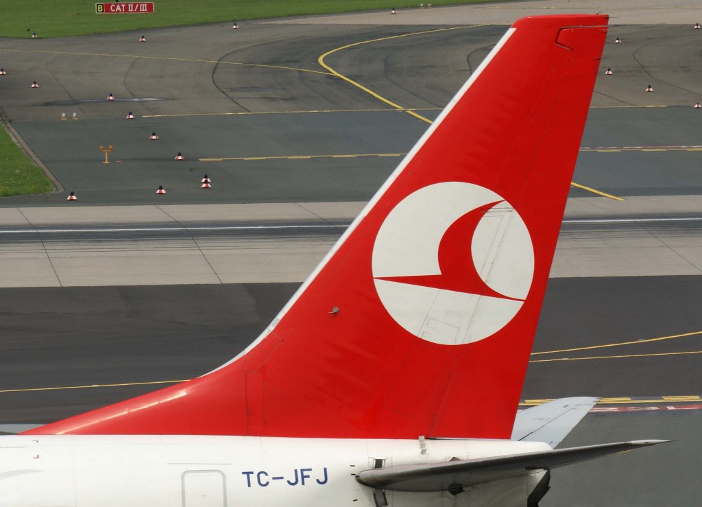 Turkish Airlines, TC-JFJ  Agri , Boeing 737-800 wl (Seitenleitwerk/Tail), 28.07.2011, DUS-EDDL, Dsseldorf, Germany