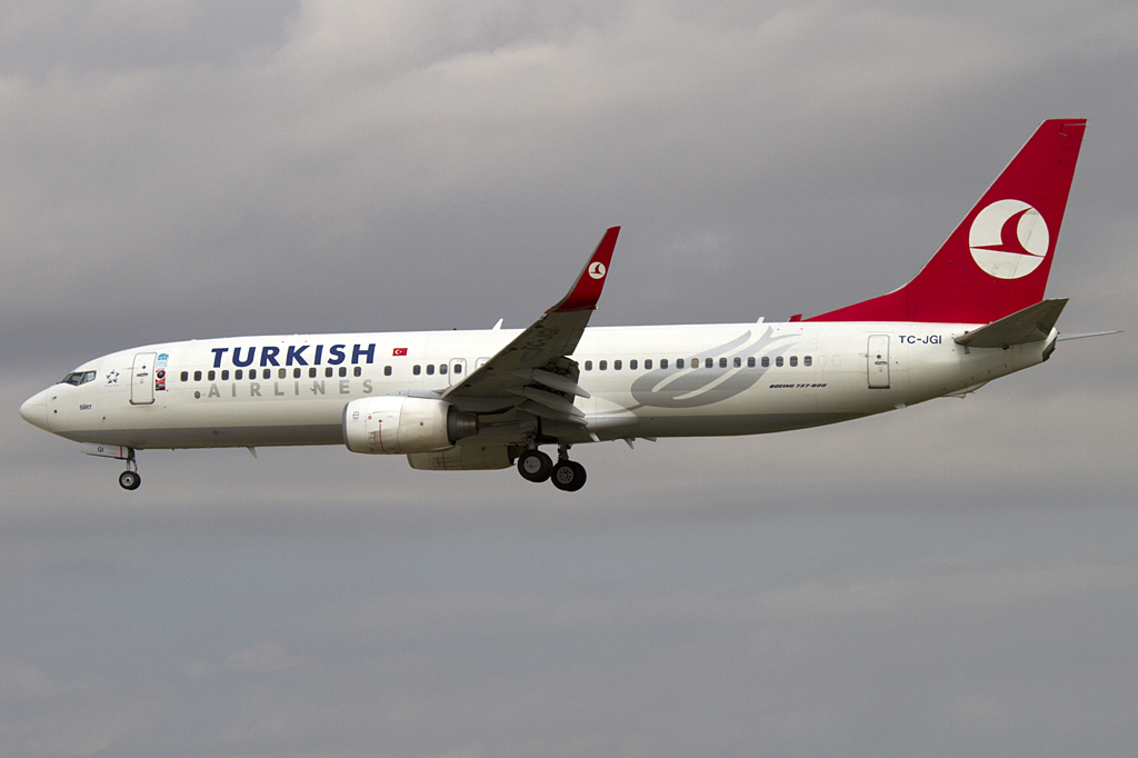 Turkish Airlines, TC-JGI, Boeing, B737-8F2, 10.09.2010, BCN, Barcelona, Spain 



