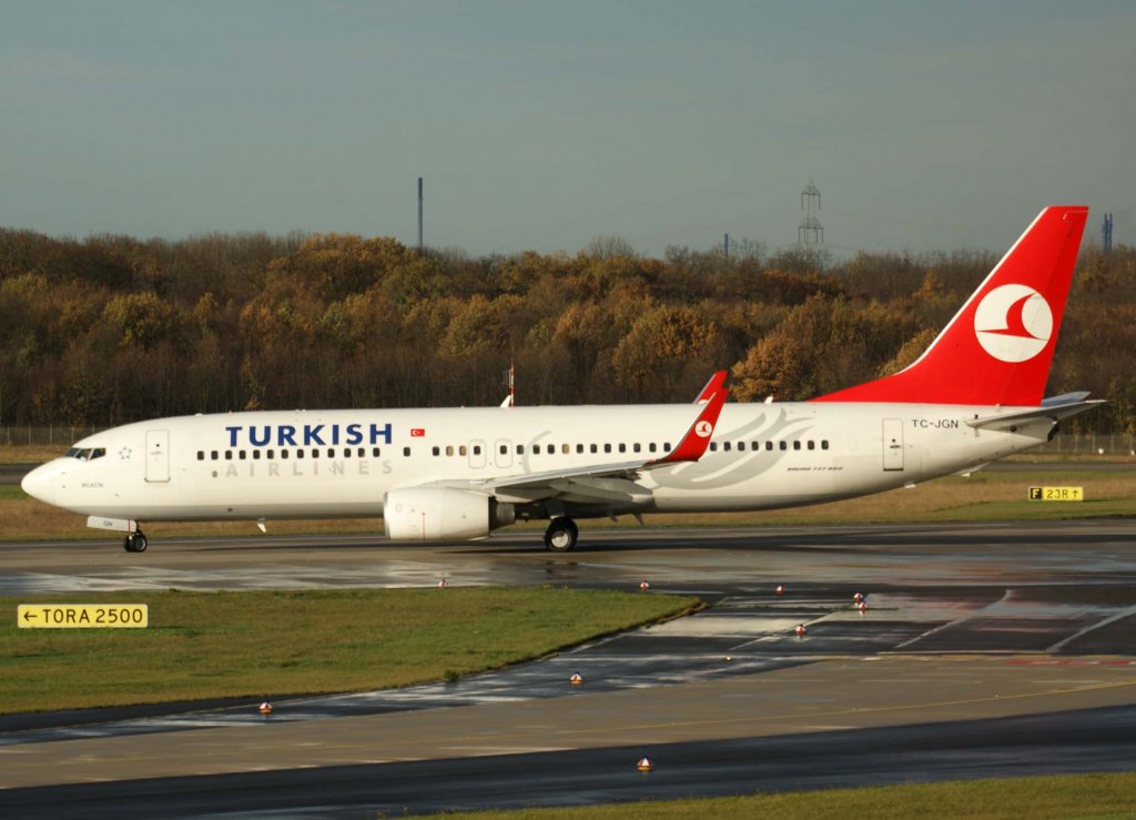 Turkish Airlines, TC-JGN, Boeing 737-800 wl (Bilecik), 2009.11.14, DUS, Dsseldorf, Germany