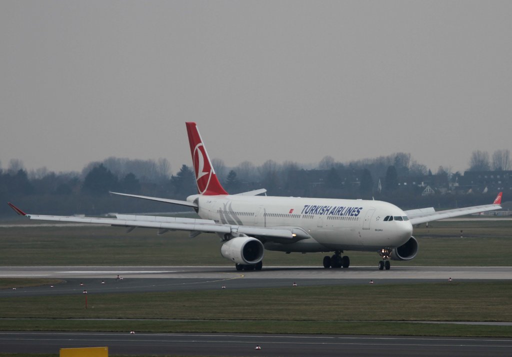 Turkish Airlines, TC-JNN  Selcuklu , Airbus, A 330-300 (neue TA-Lackierung), 11.03.2013, DUS-EDDL, Dsseldorf, Germany 