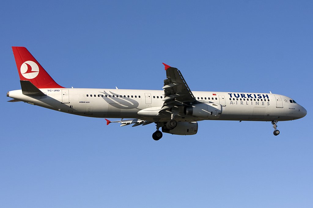 Turkish Airlines, TC-JRD, Airbus, A321-231, 02.01.2010, GVA, Geneve, Switzerland 



