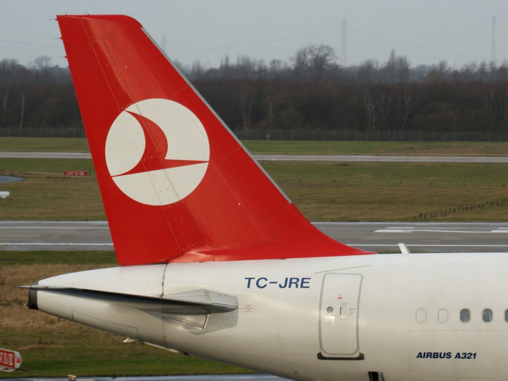 Turkish Airlines, TC-JRE  Trabzon , Airbus, A 321-200 (Seitenleitwerk/Tail), 06.01.2012, DUS-EDDL, Dsseldorf, Germany 