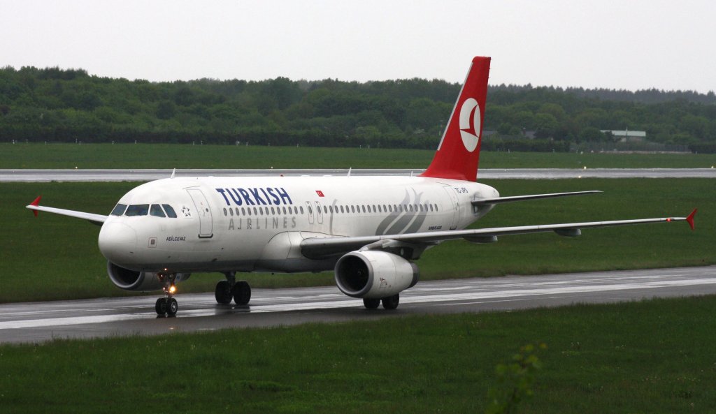 Turkish Airlines,TC-JPS,(c/n3718),airbus A320-232,26.05.2013,HAM-EDDH,Hamburg,Germany
