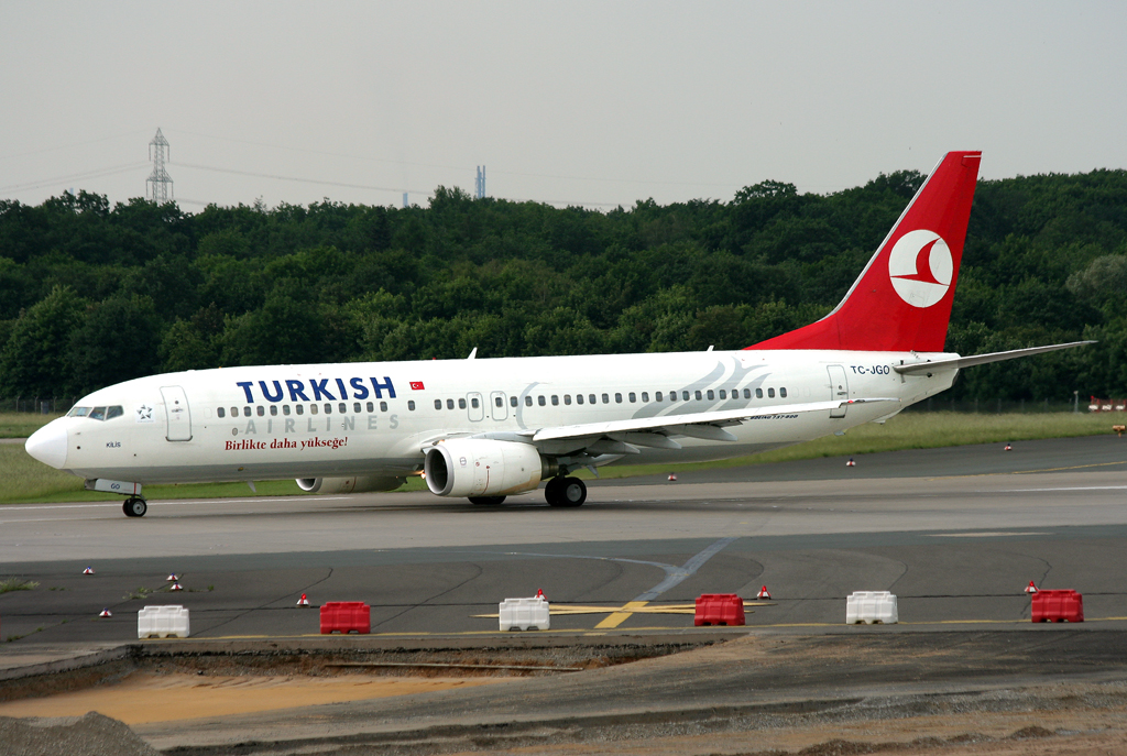 Turkish B737-800 TC-JGO beim Start auf der 23L in DUS / EDDL / Dsseldorf am 01.06.2008