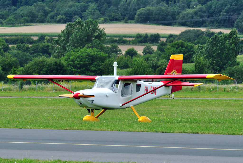 Ultravia Pelican PL - PH-CAQ (Niederlande) - am Flugplatz Koblenz-winningen 04.08.2012