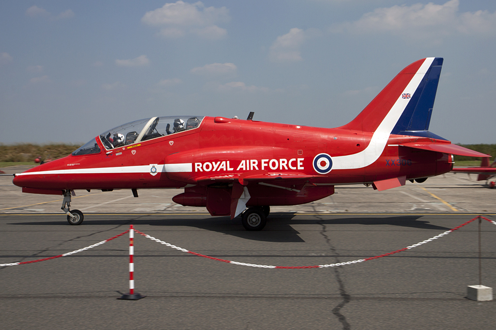 United Kingdom - Air Force, XX306, BAe, Hawk T1A, 26.06.2010, LFQI, Cambrai-Epinoy, France