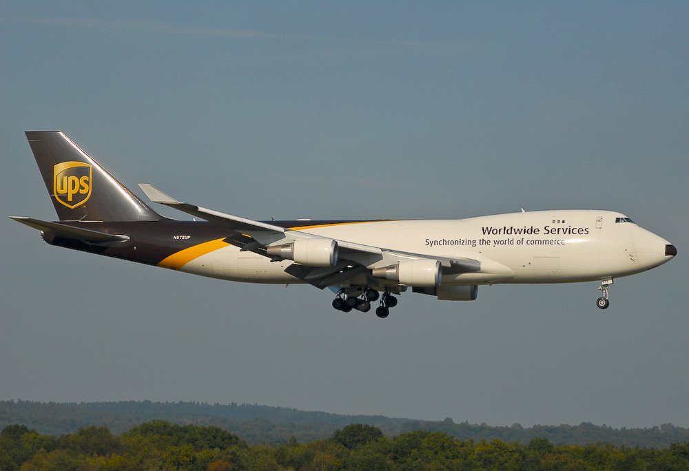 UPS747400f Anflug auf KölnBonnAirport Flugzeugbild.de