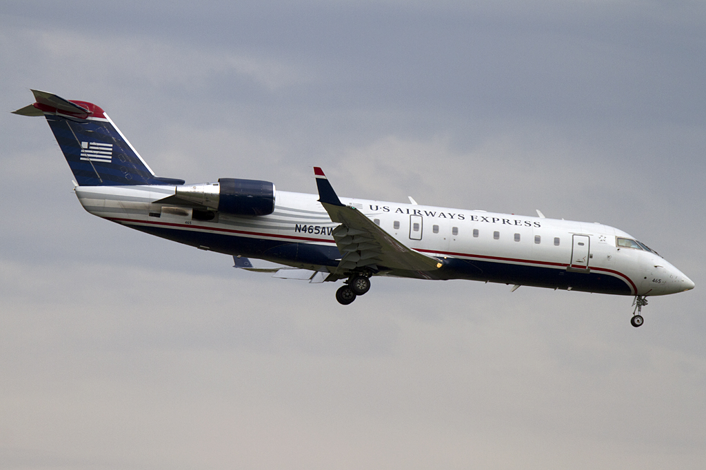 US Airways - Express, N465AW, Bombardier, CRJ-200ER, 25.08.2011, YUL, Montreal, Canada 



