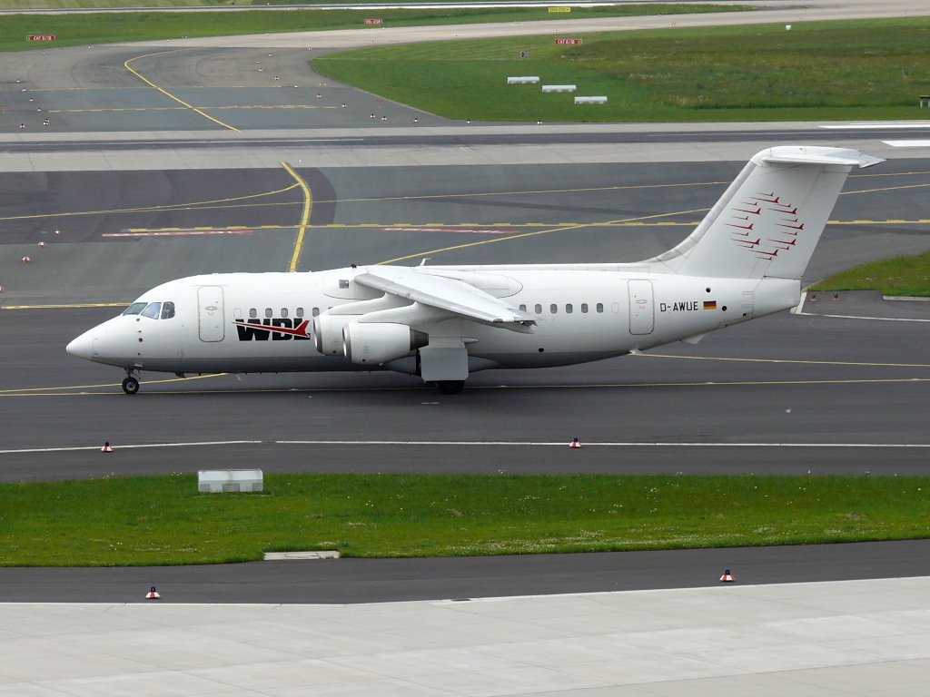 WDL Aviation; D-AWUE; British Aerospace BAe 146-200. Flughafen Dsseldorf. 02.06.2010.