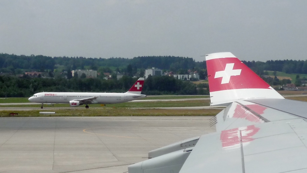 Winglet  meines  A340 in Zrich-Kloten (13.7.10)