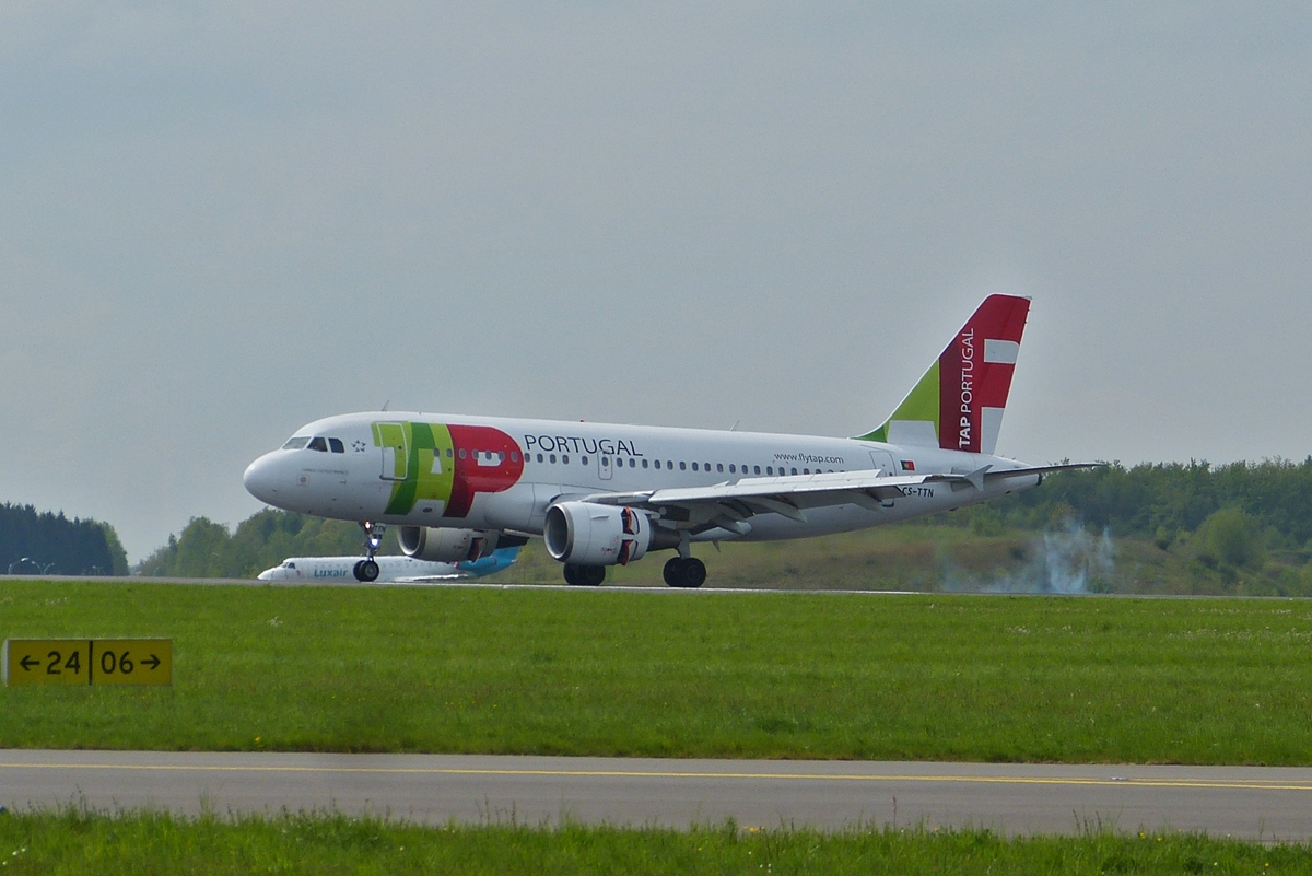 .   CS-TTN  Airbus A319-111 der TAP Airlines aus Portugal aufgenommen bei der Landung auf dem Flughafen in Luxemburg.  02.05.2015