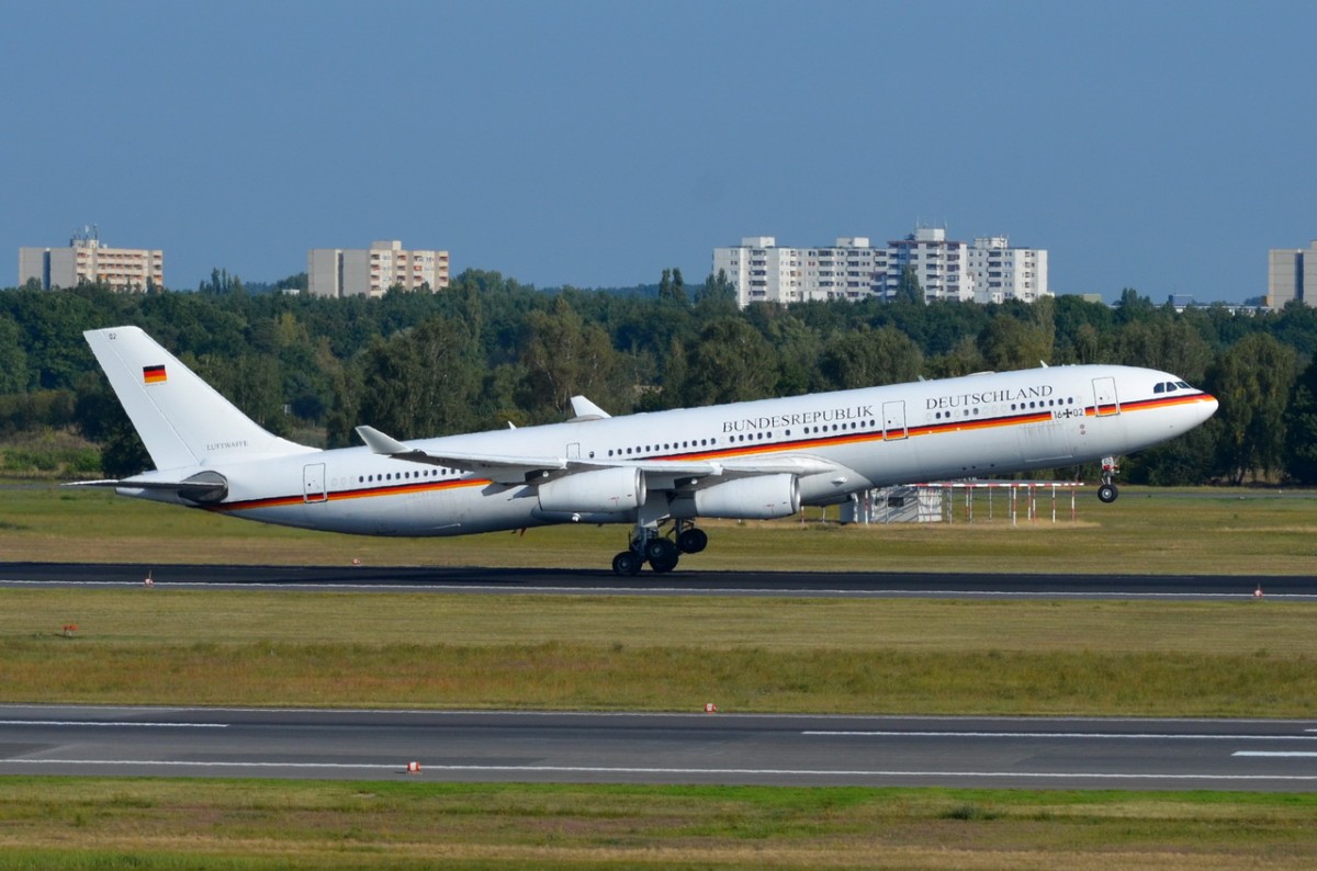 16 + 02 deutsche Luftwaffe Airbus A340313 am 04.09.2014 gestartet in