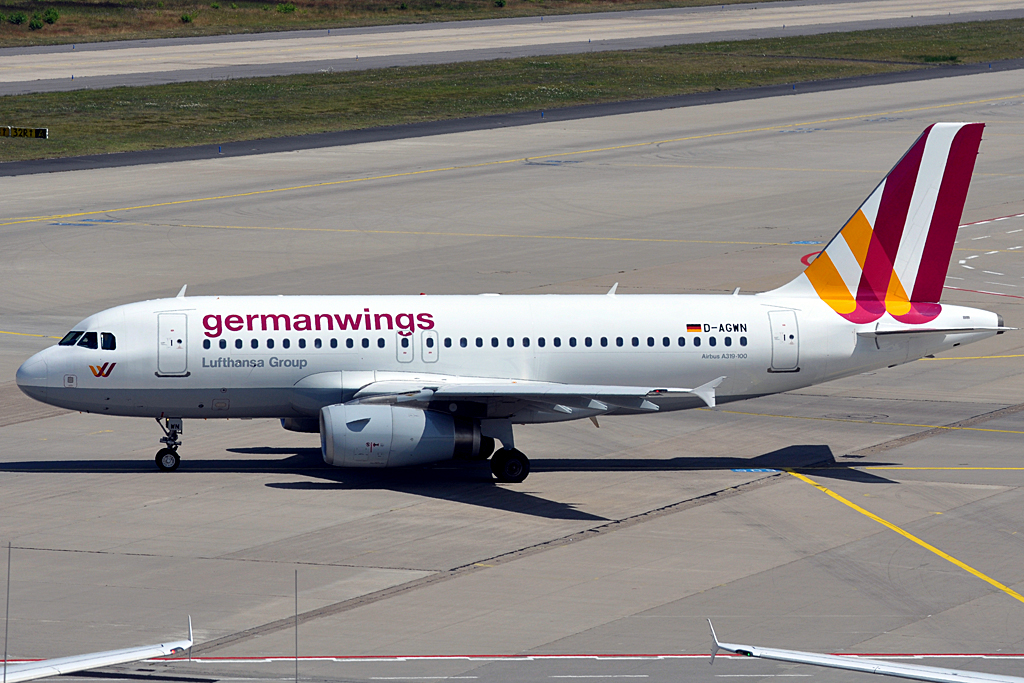 A 319-100 D-AGWN der Germanwings rollt zum Abstellplatz - 21.07.2013