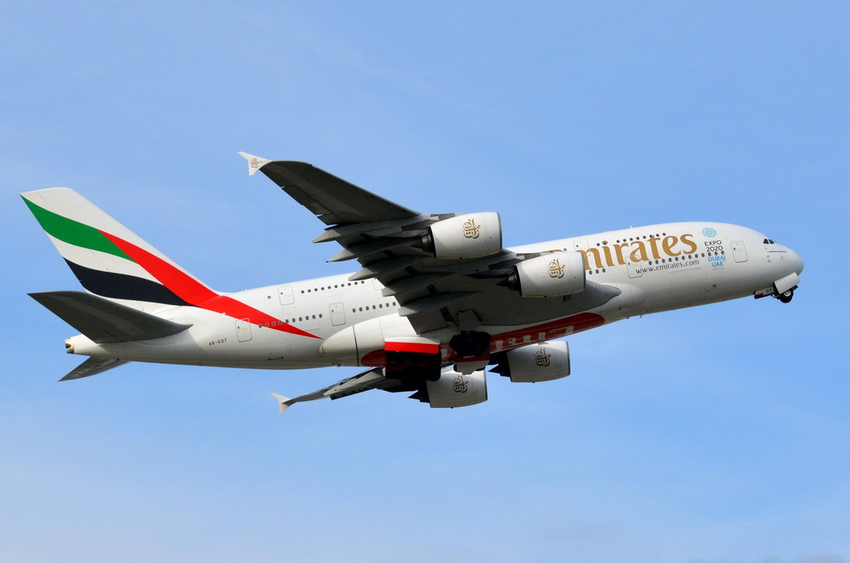 A6-EDT Emirates Airbus A380-861   in München am 13.10.2016 gestartet