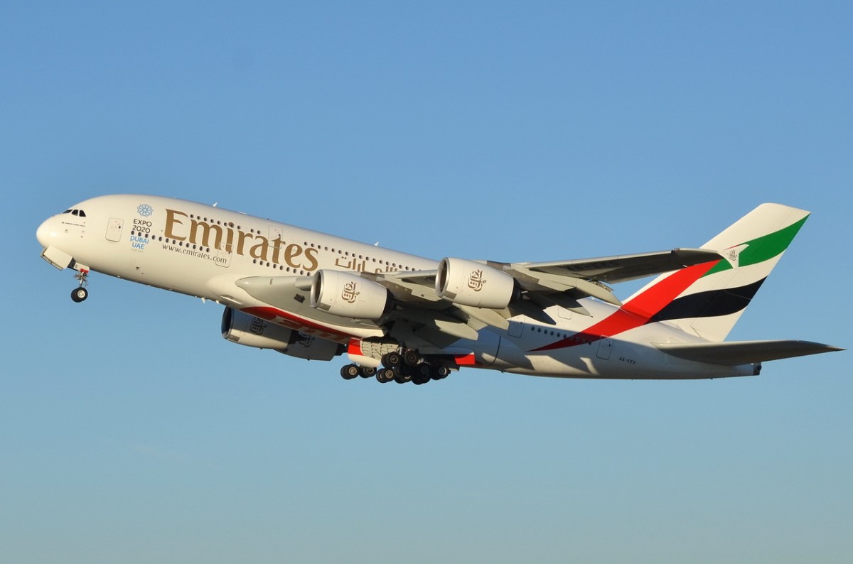 A6-EES Emirates Airbus A380-861  in München am 07.12.2015 gestartet