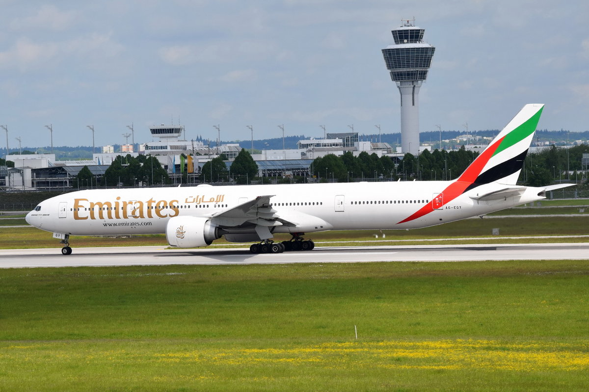 A6-EGY Emirates Boeing 777-31H(ER)  beim Start am 20.05.2016 in München