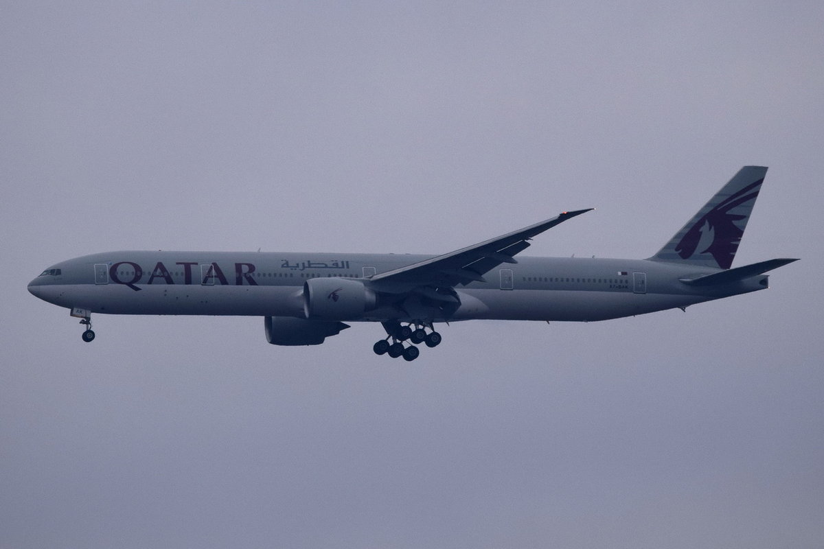 A7-BAK Qatar Airways Boeing 777-3DZ(ER)  , FRA , 06.12.2017