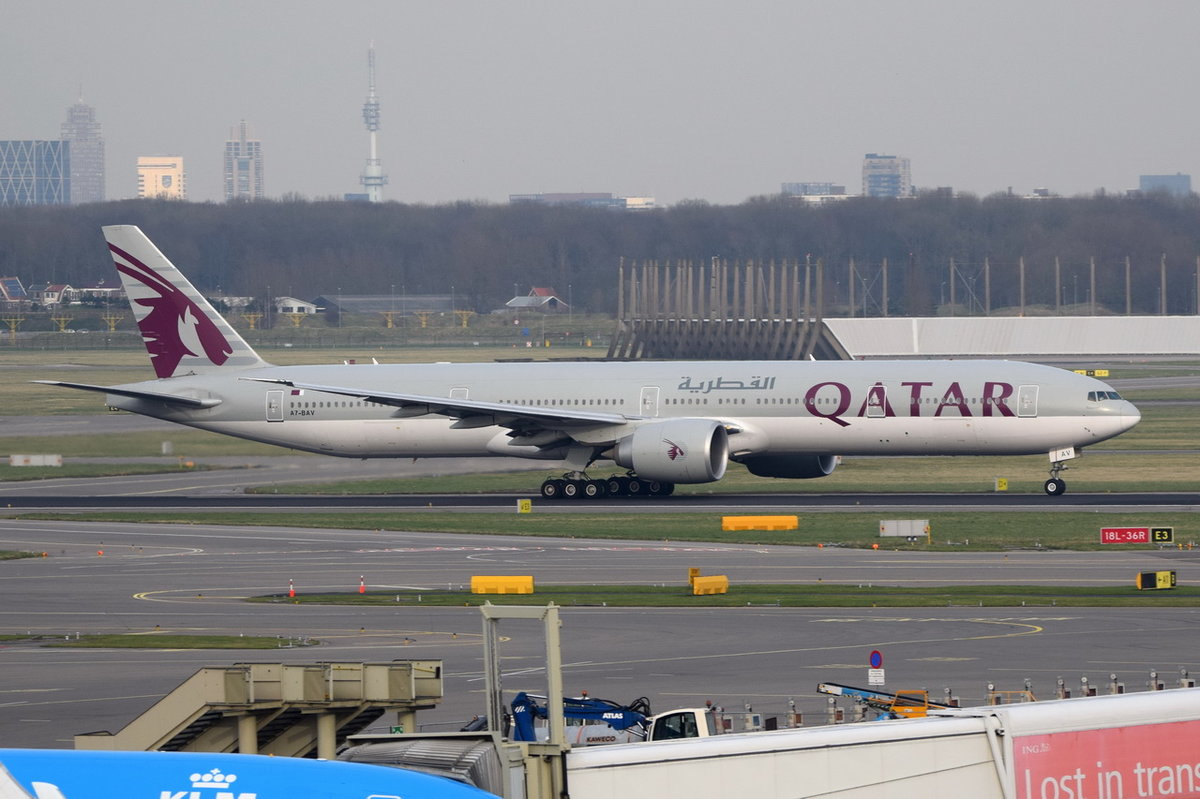 A7-BAV Qatar Airways Boeing 777-3DZ(ER) ,AMS , 11.03.2017