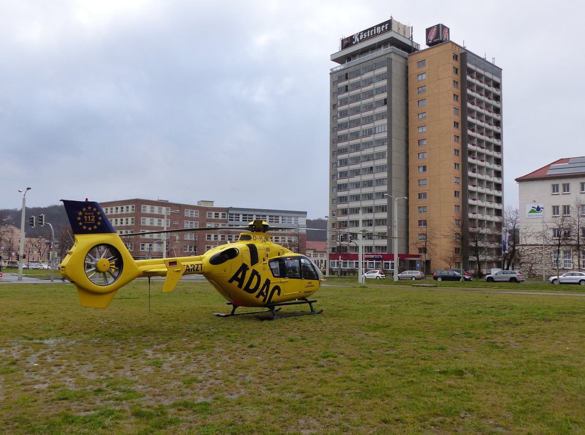ADAC Luftrettung Christoph 70, D-HJMD, Eurocopter EC 135-P2 beim Rettungseinsatz in Gera am 11.3.2020