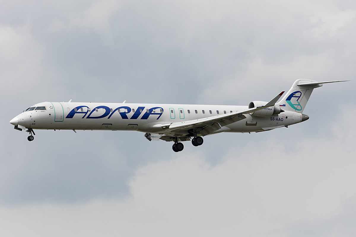 Adria Airways, S5-AAO, Bombardier, CRJ-900, 21.05.2016, FRA, Frankfurt, Germany 




