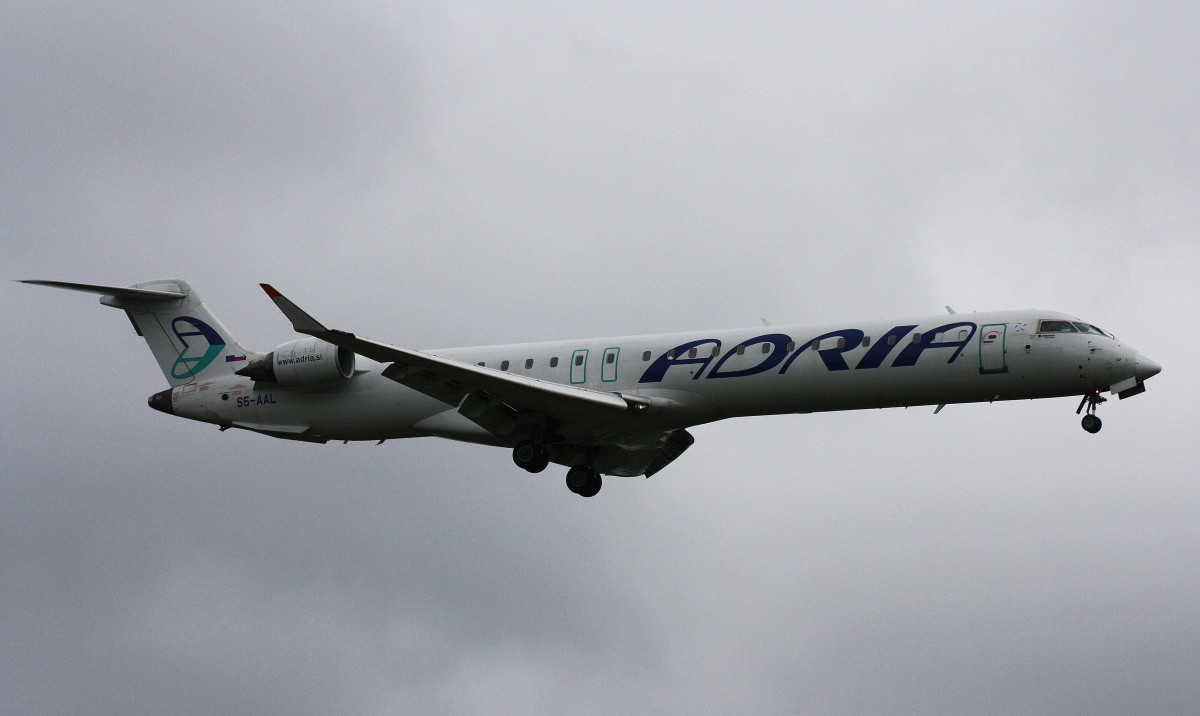 Adria Airways,S5-AAL,(c/n 15129),Canadair Regional Jet CRJ-900LR,11.05.2014,HAM-EDDH,Hamburg,Germany