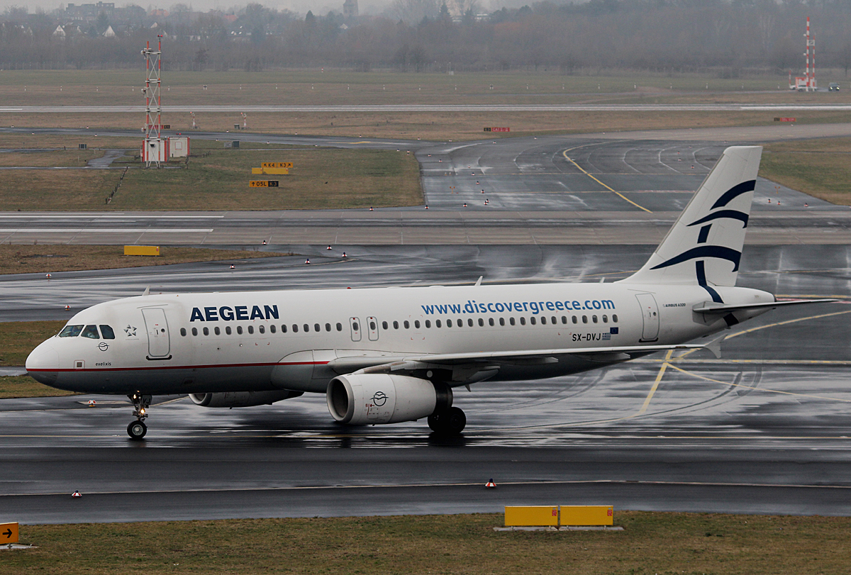 Aegean A 320-232 SX-DVJ bei der Ankunft in Dsseldorf am 10.03.2015