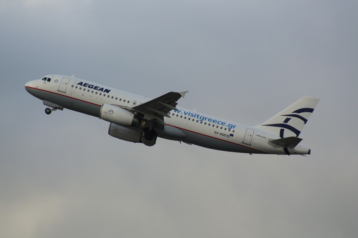 Aegean,SX-DGD,(C/N 4065),Airbus A 320-232, 21.11.2015,DUS-EDDL, Düsseldorf, Germany(Sticker:visitgrecce.gr) 