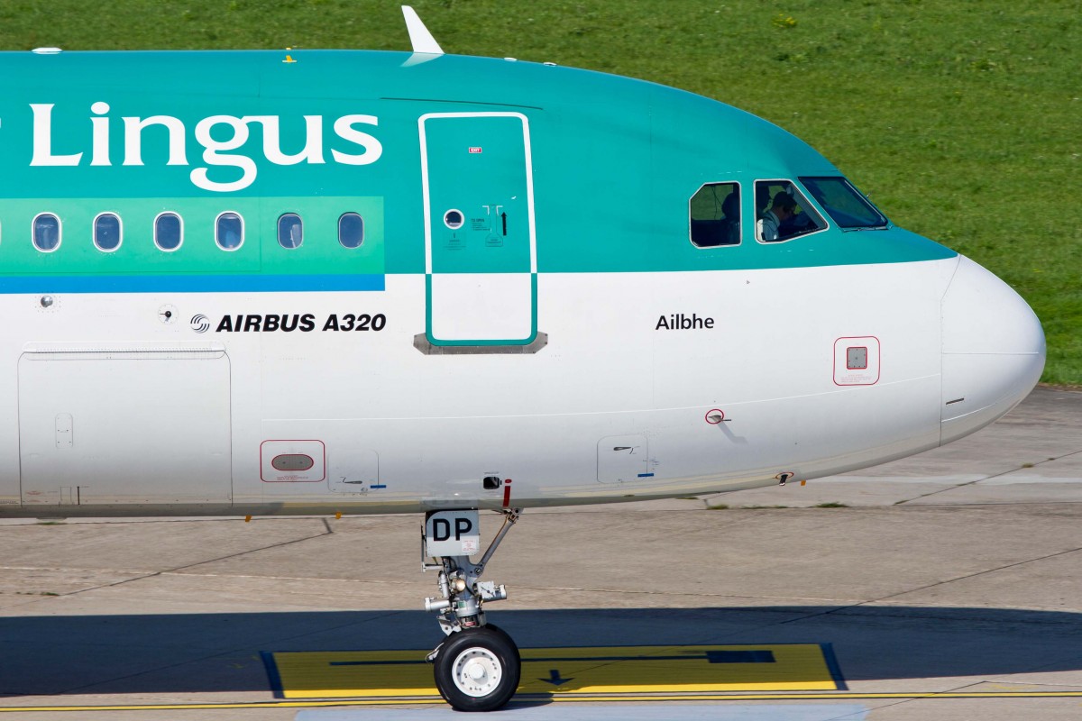 Aer Lingus (EI-EIN), EI-EDP  St.Albert - Ailbhe , Airbus, A 320-214 (Bug/Nose ~ gälisch), 22.08.2015, DUS-EDDL, Düsseldorf, Germany