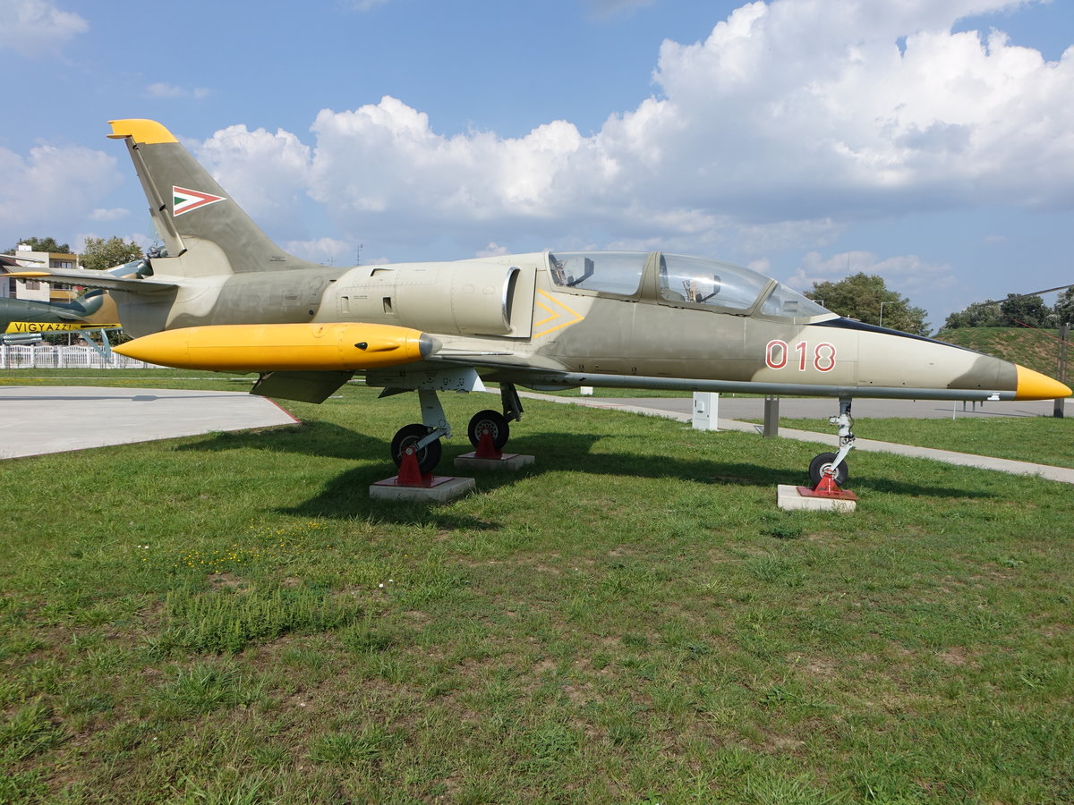 Aero L-39 ZO Albatros, Iwtschenko Progress AI-25-TL-Triebwerk, Kennung 018, Szolnok Luftfahrtmuseum Ungarn (08.09.2018)