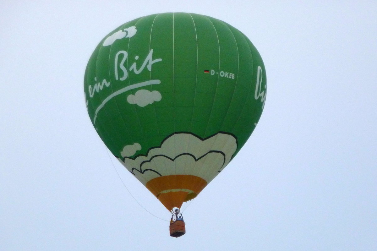 Aeronauticteam, Heißluftballon D-OKEB. Aufnahmedatum: 28.06.2011.