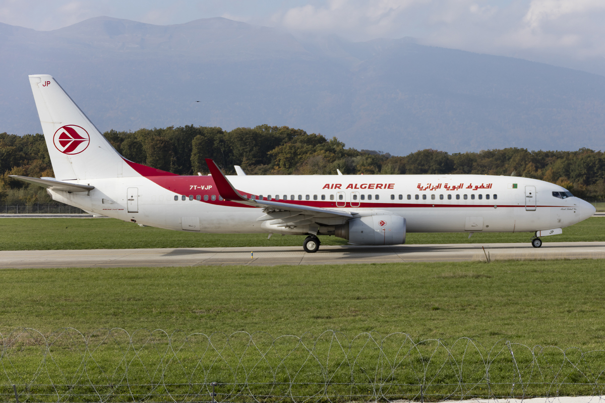 Air Algerie, 7T-VJP, Boeing, B737-8D6, 17.10.2015, GVA, Geneve, Switzerland 



