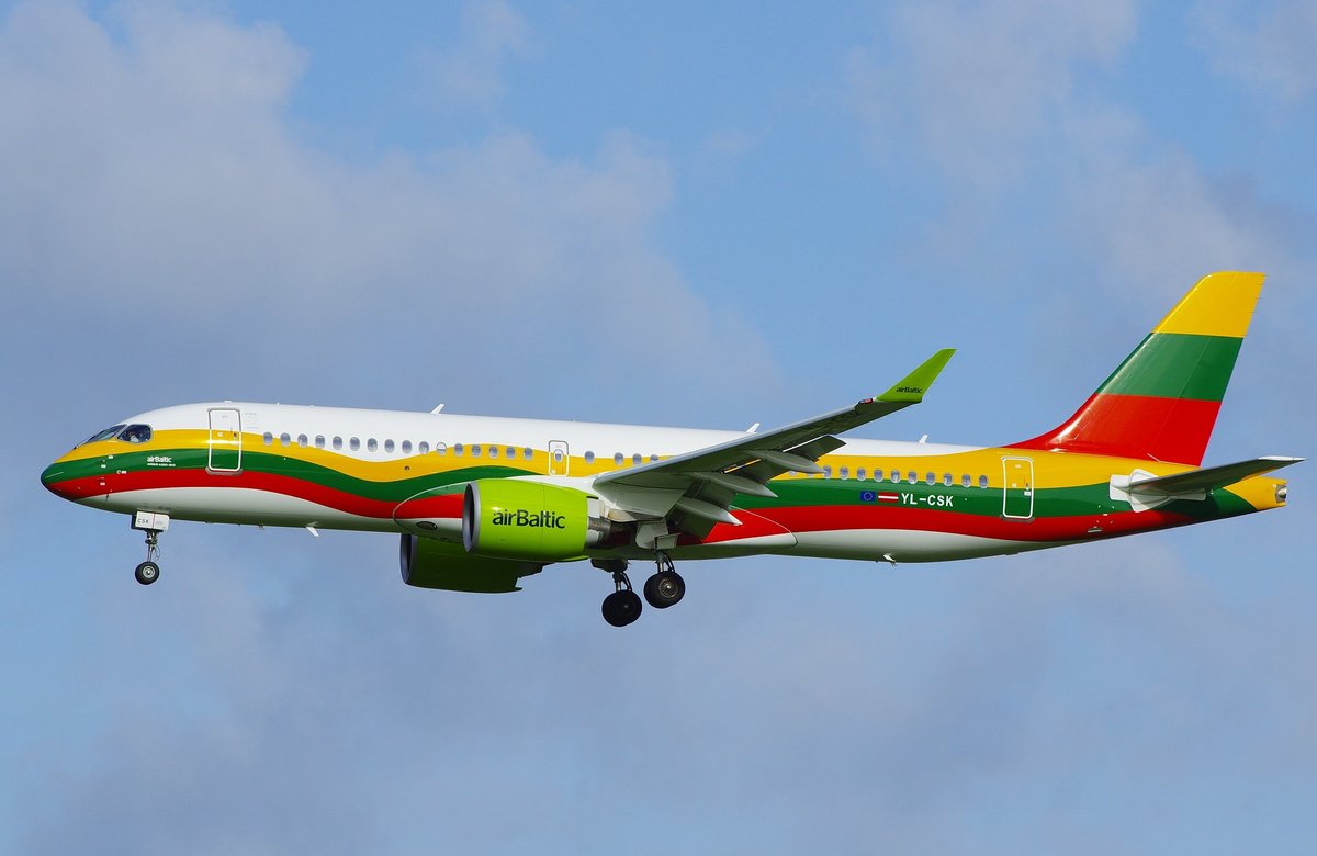 Air Baltic  Airbus A220-300, YL-CSK, Lithuanian Flag-Livery, 11.08.2019 Amsterdam-Schiphol