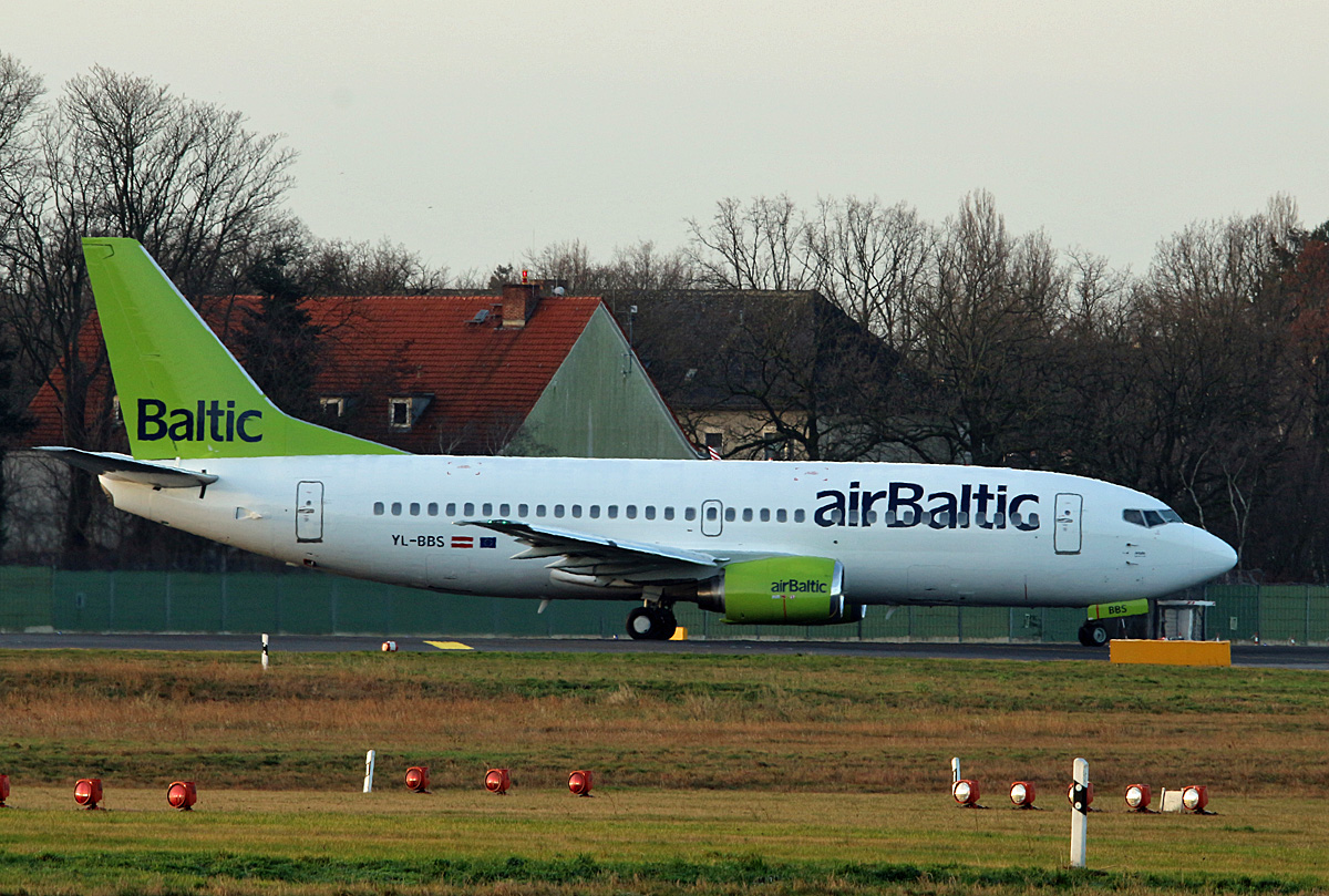 Air Baltic, Boeing B 737-31S, YL-BBS, TXL, 06.01.2018
