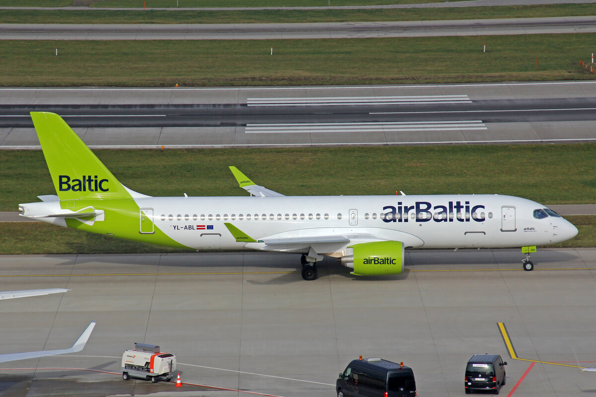 Air Baltic, YL-ABL, Airbus A220-371, msn: 55183, 20.Januar 2023, ZRH Zürich, Switzerland.